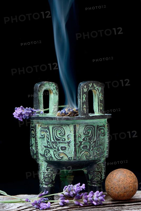 Incense burner with lavender