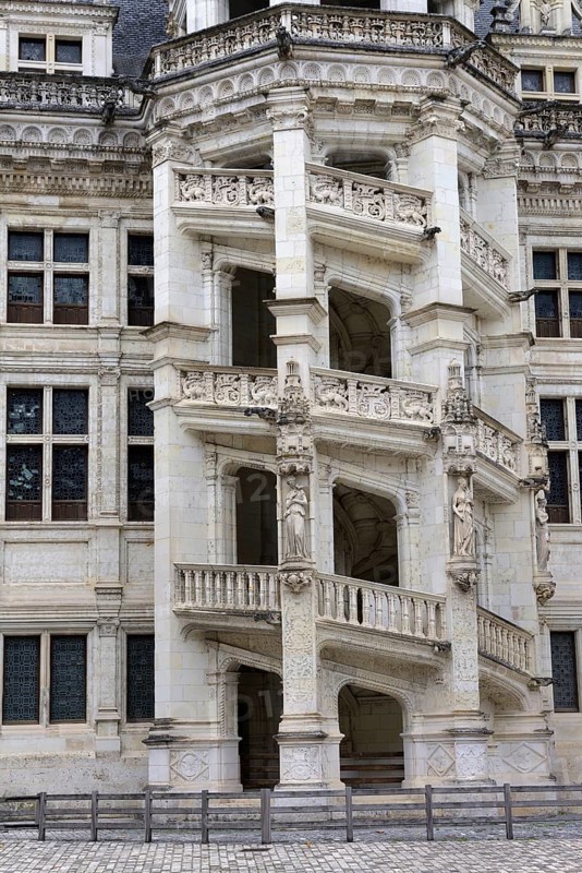 Spiral staircase