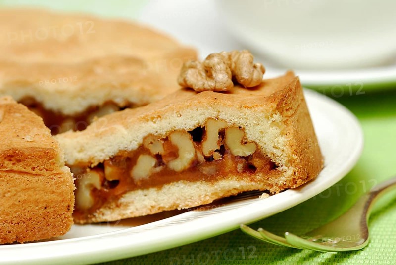 Engadine nut cake