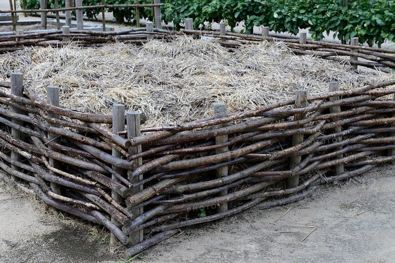 Wattle fence