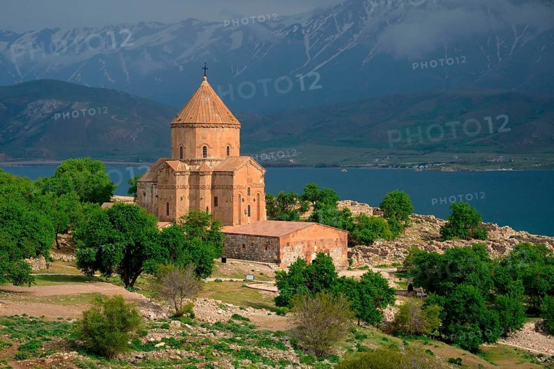 Holy Cross Church