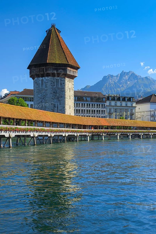 Chapel Bridge with Pilatus