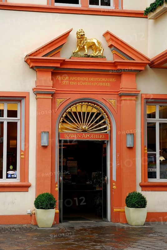 Loewen Pharmacy in Trier