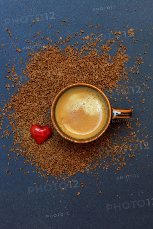Coffee in coffee cup and instant coffee