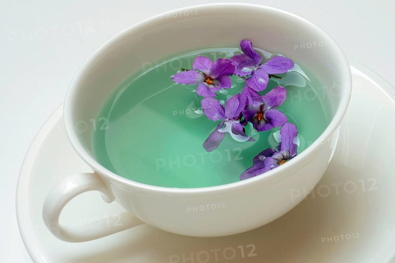 Violet tea