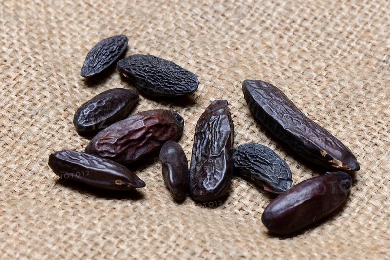 Tonka beans