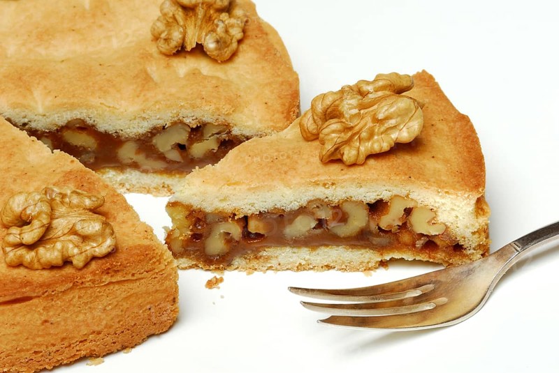 Engadine nut cake