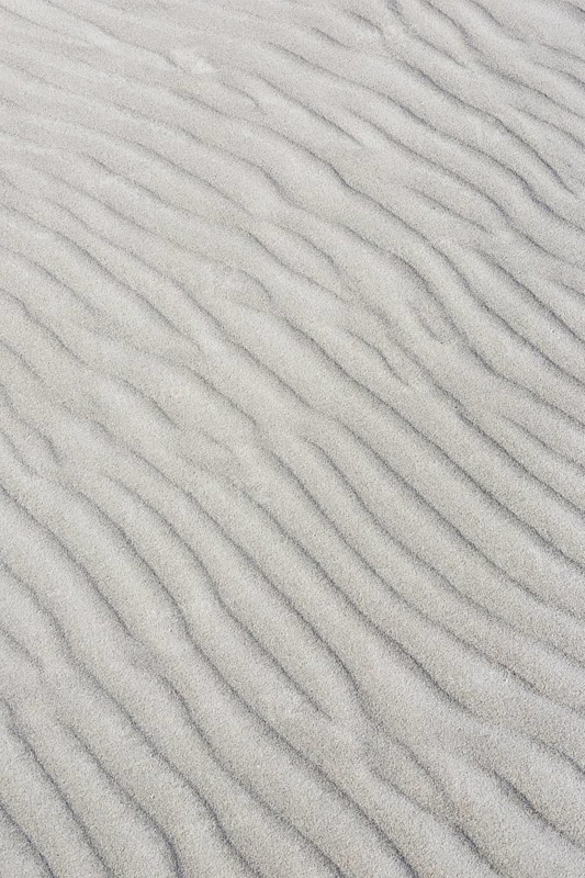 Structure in the sand