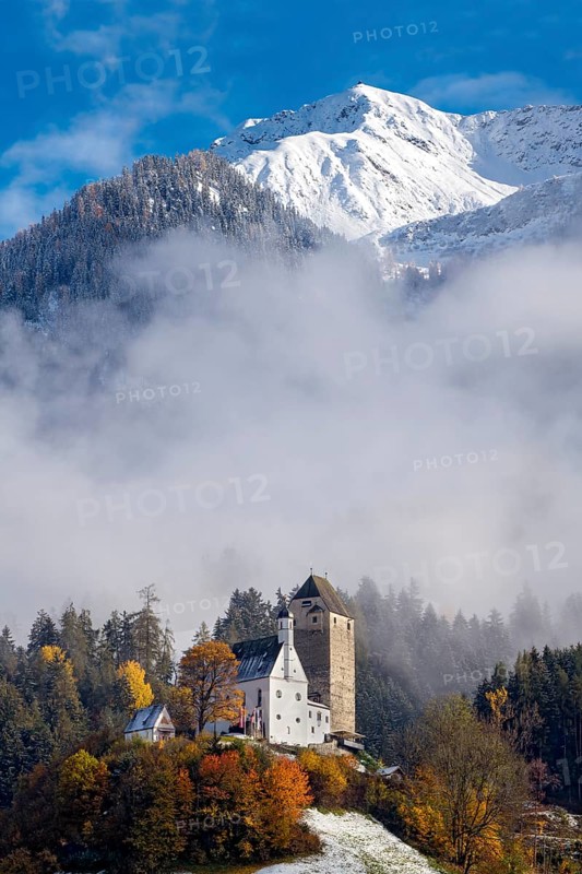 Freundsberg Castle in autumn