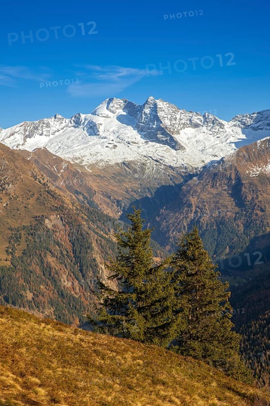 Autumnal mountain landscape at the Padauner Kogl