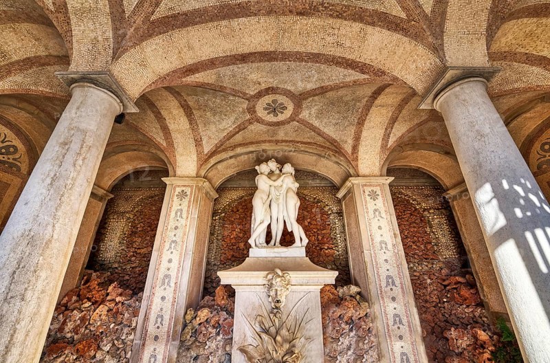 Statues in Estoi Palace garden