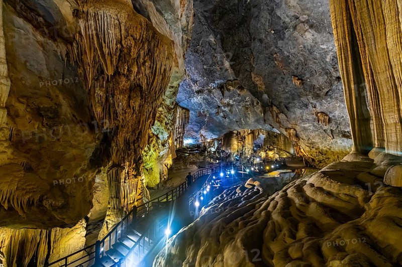 Colourful Paradise cave