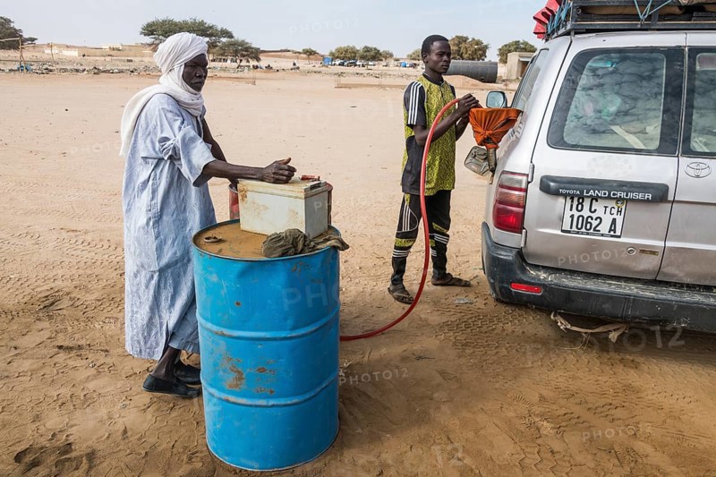 Unconventional way of fueling gass