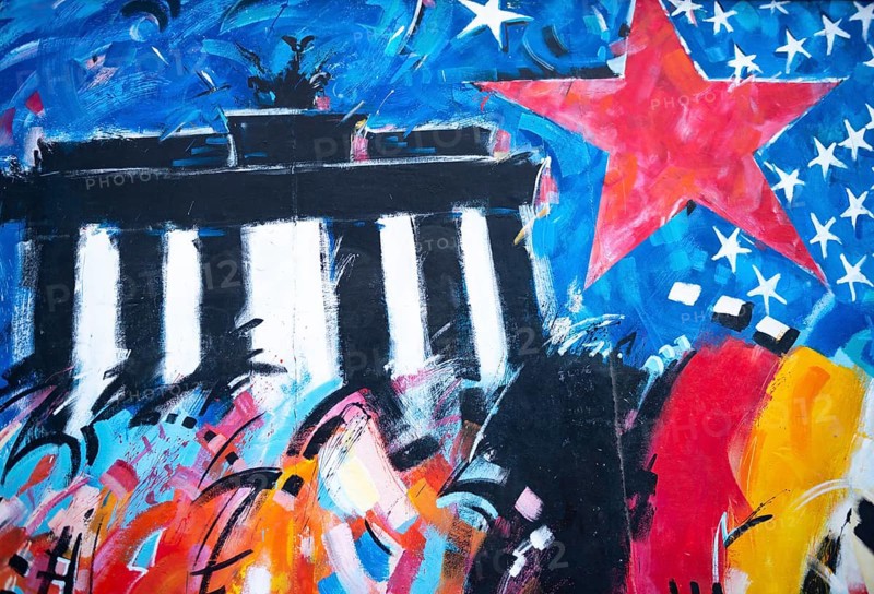 Mural with Brandenburg Gate and stars