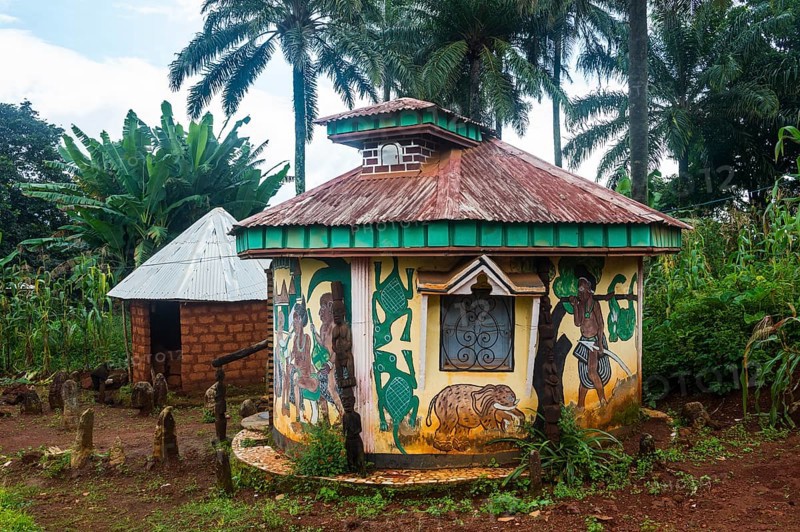 Colourful little houses in Foumban
