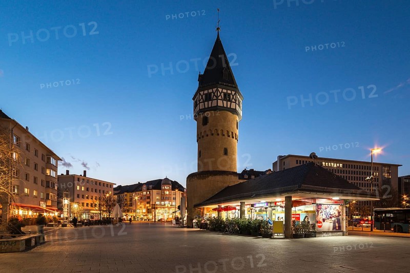Bockenheimer Warte after sunset