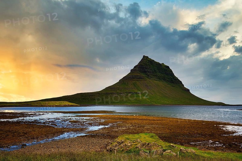 Mount Kirkjufell