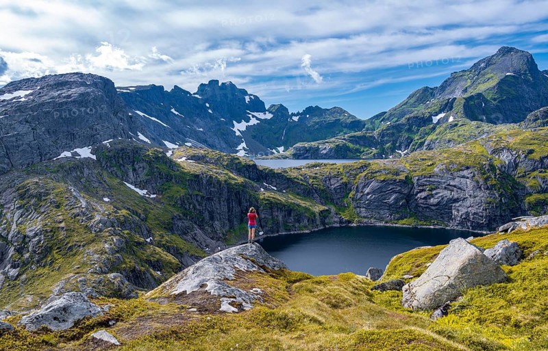 Lake Tennesvatnet and Krokvatnet