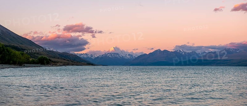 Lake Pukaki with view of Mount Cook at sunset
