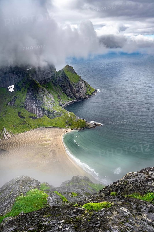 View from Helvetestinden to the beach of Bunes