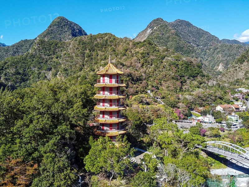Aerial of Tianfeng Pagoda and Tianxiang recreational area