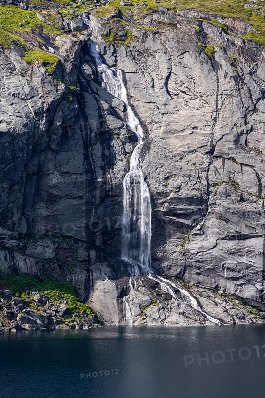 Waterfall at the lake Tridalsvatnet