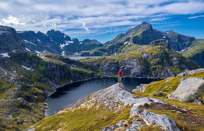 Lake Tennesvatnet and Krokvatnet