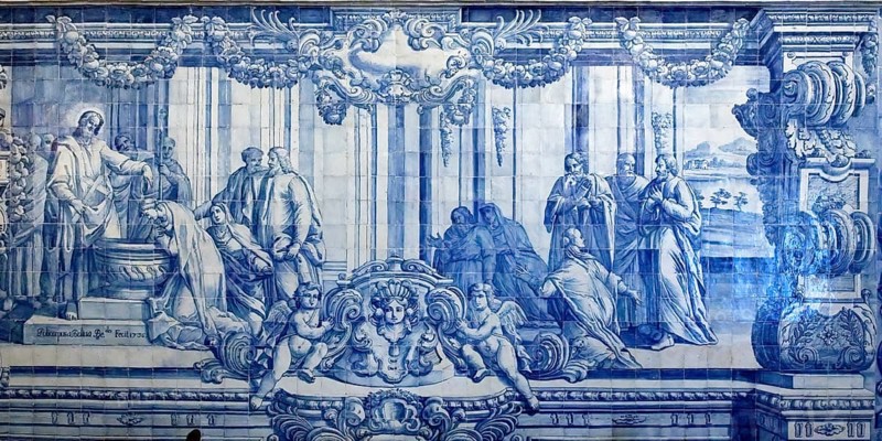 Blue Azulejos in Sao Filipe castle Chapel