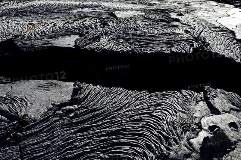 Fissure in the Stricklava or Pahoehoe lava