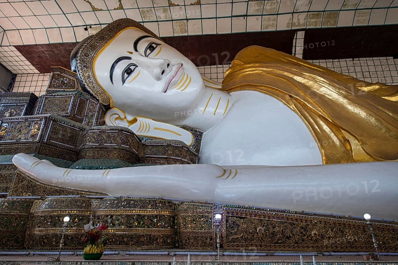 Reclining buddha
