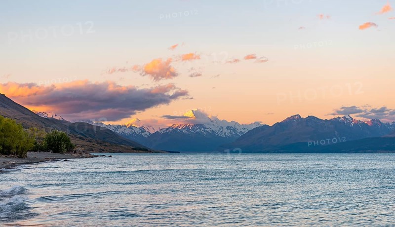 Lake Pukaki with view of Mount Cook at sunset