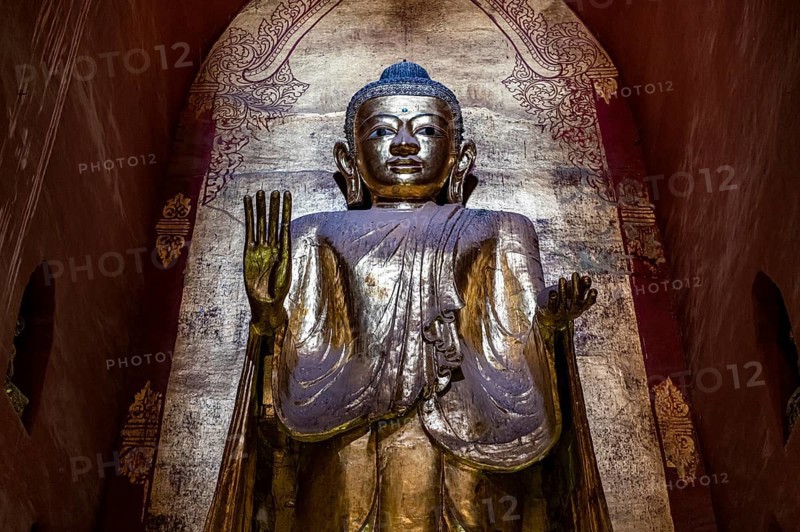 Buddha in the Ananda temple