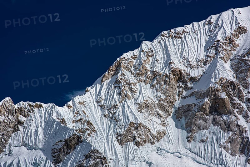 Nuptse west flank