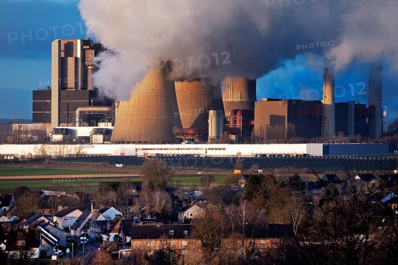 Housing estate in front of the RWE Weisweiler power plant