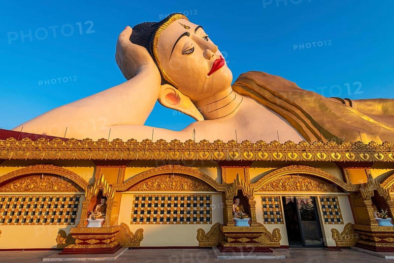 Large reclining buddha ko Yin Lay