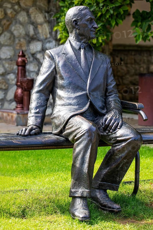 Monument to Ludovit Winter