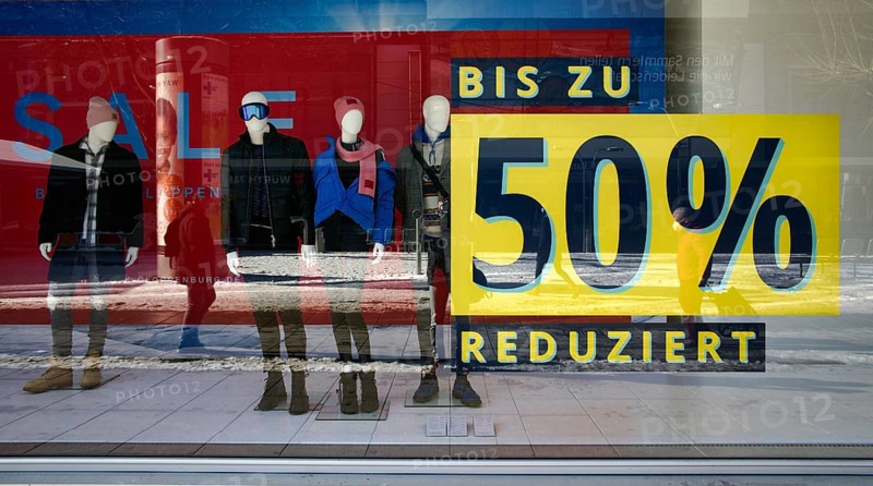 Discount battle in shop windows