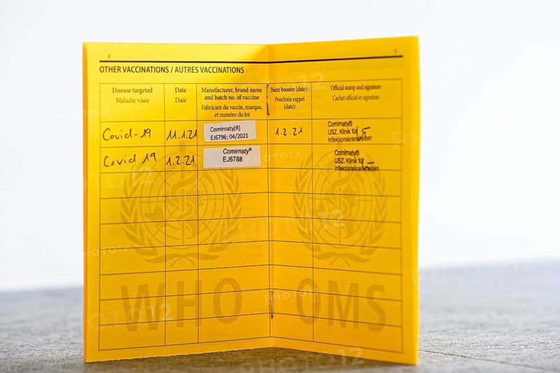 2 Covid vaccinations with vaccine Comirnaty registered in a vaccination card