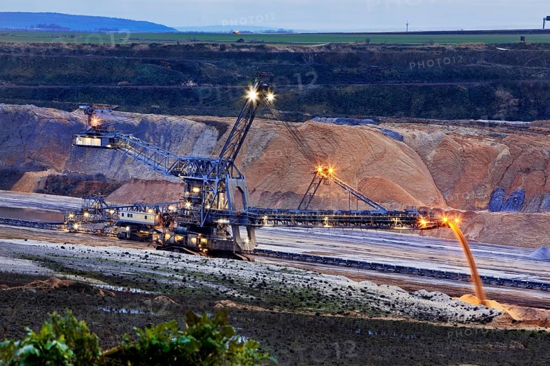 Lignite opencast mine with stacker