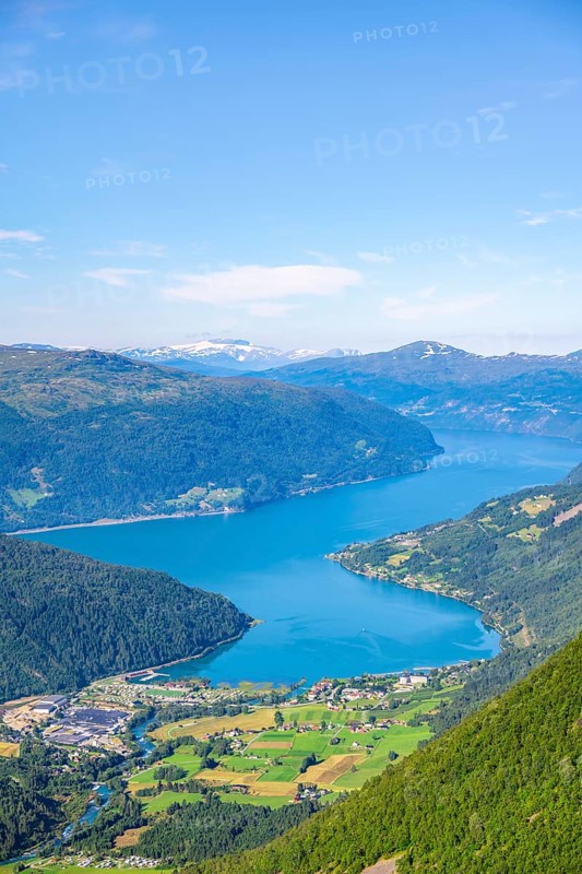 Fjord Innvikfjorden