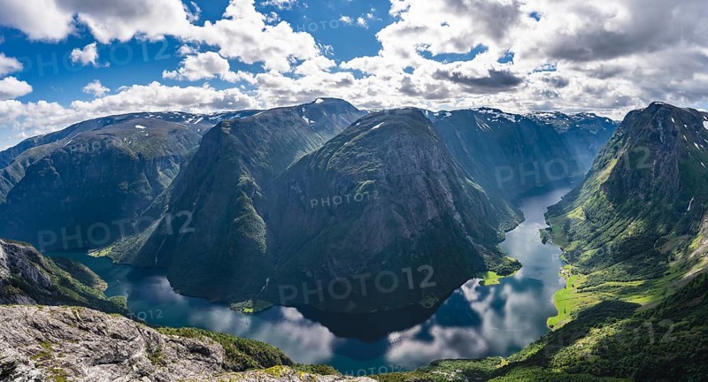 View from the top of Breiskrednosi