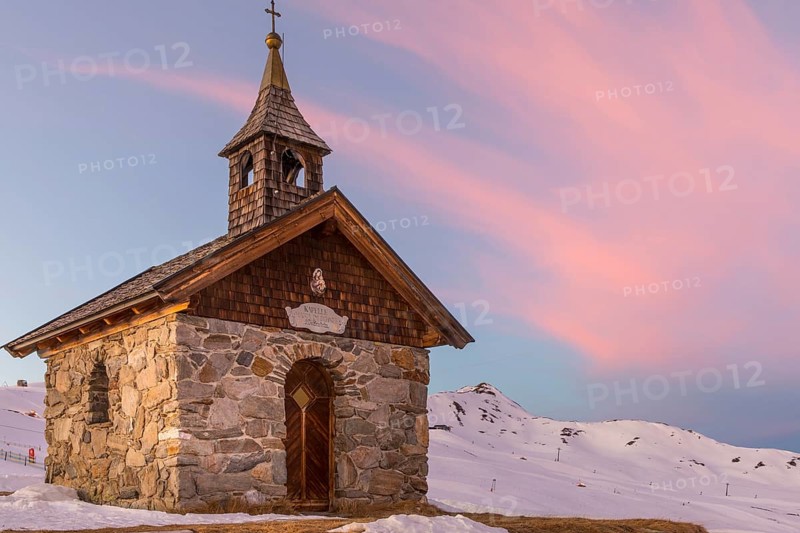 Wolkenstein Chapel in the evening light