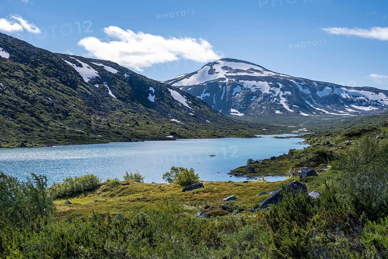 Turquoise lake and mountains