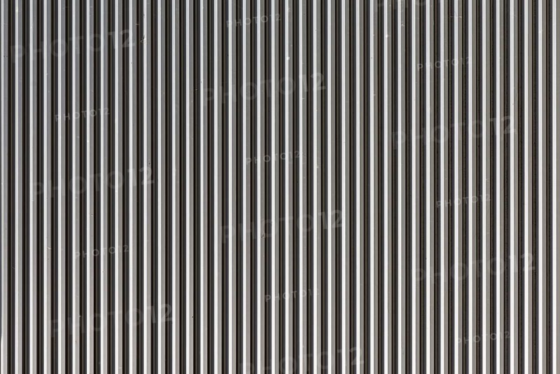 Grooved aluminium plate