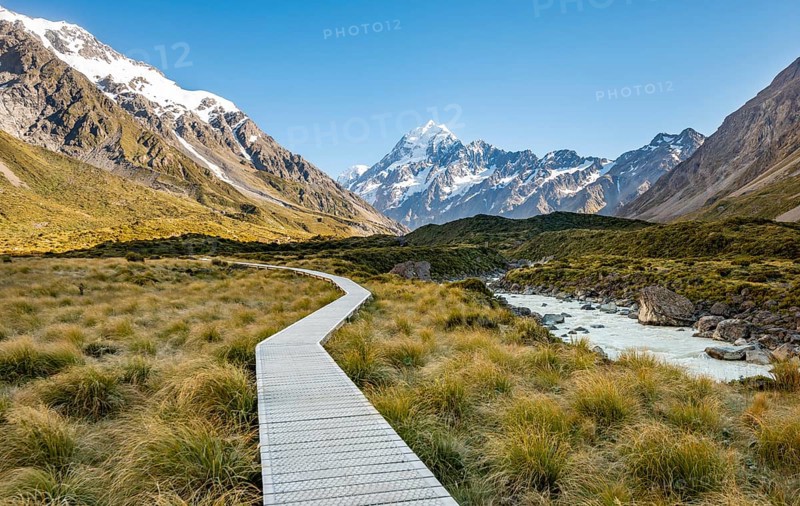 Hiking trail in Hooker Valley with Mount Cook