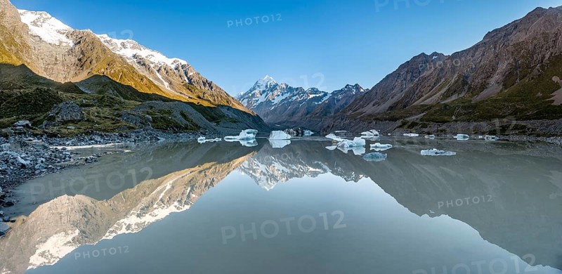 Reflection in Hooker Lake at sunrise