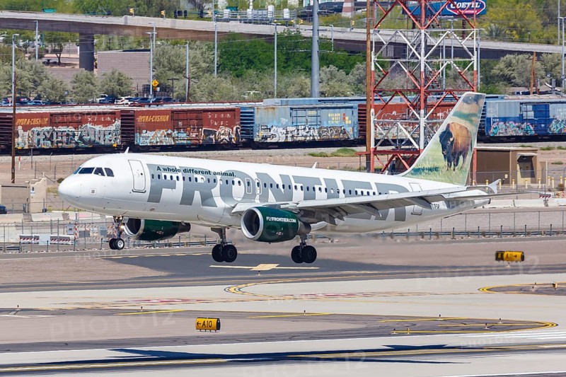 Airbus A320 aircraft of Frontier Airlines with registration N207FR at Phoenix Airport