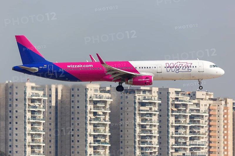 An Airbus A321 aircraft of Wizzair with registration number HA-LXY at Tel Aviv Airport