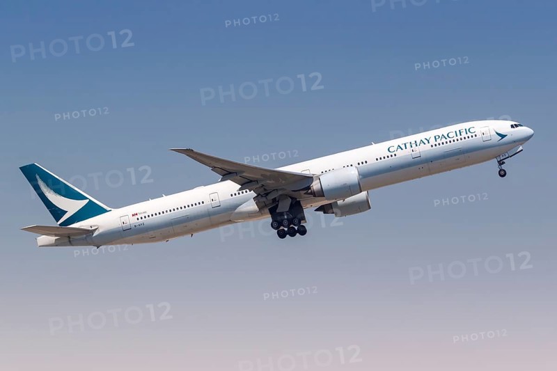 A Cathay Pacific Boeing 777-300ER aircraft with registration B-KPZ at Hong Kong Airport