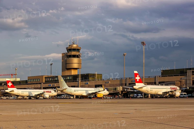 Airbus A320 aircraft of Swiss and Vueling at Zurich Airport